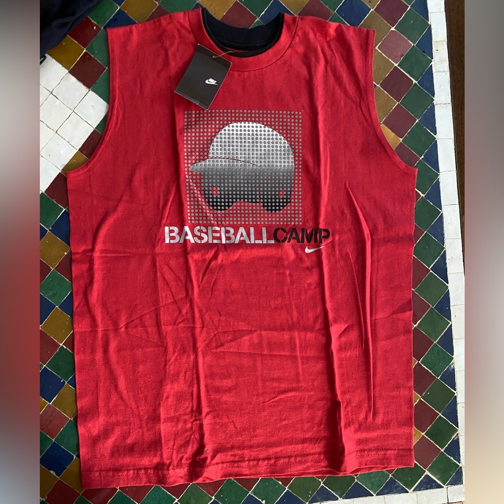 NWT Nike cutoff tank